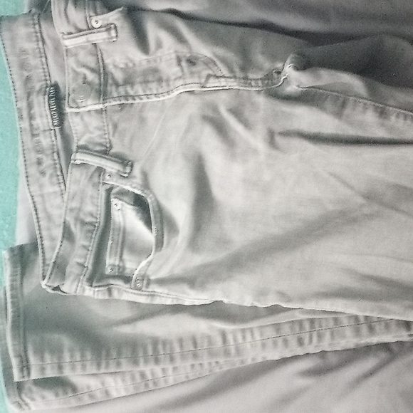AWESOME American eagle grey next level flex jeans - Picture 4 of 4